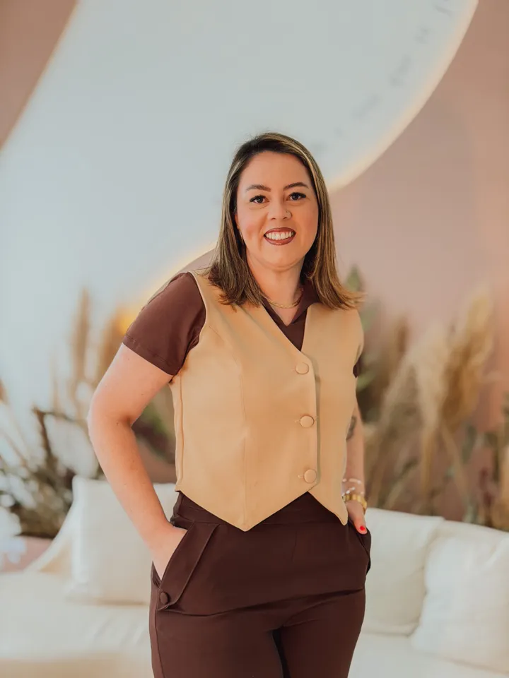 Profissional da Livi Beauty Studio em Sapucaia do Sul
